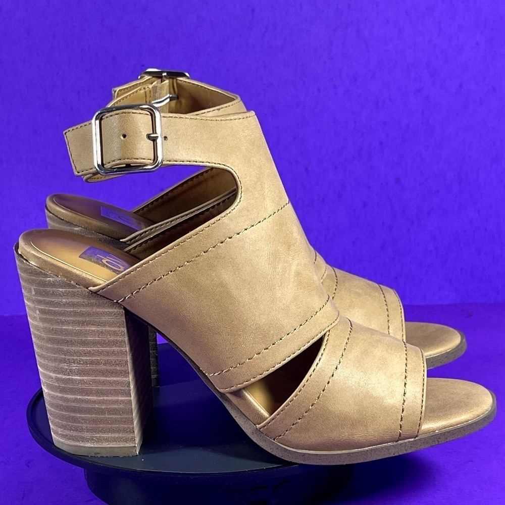 DV by Dolce Vita Tan Open-Toe Block Heel Sandals
